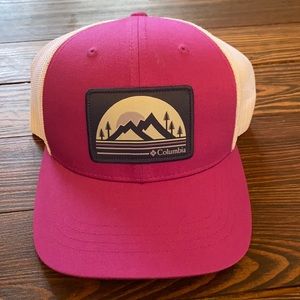 Columbia Snap back hat